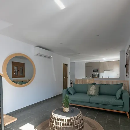 Casa Piedra * コニル・デ・ラ・フロンテラ